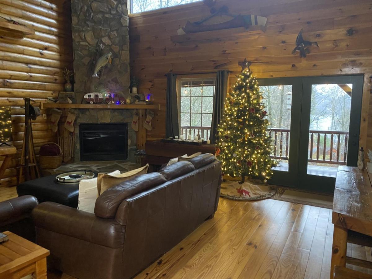 Tree Top Lodge - Gorgeous Lake Cabin With Hot Tub & Magnificent Views Of Forests And Mountains! Cabin Butler Exterior foto